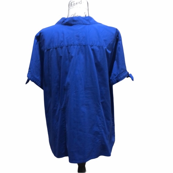 Liz & Me Button Down Top - Picture 3 of 4